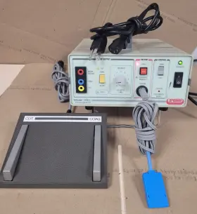 160-i Tektran Electro Surgical System With Footpedal Fault Code Turns On
